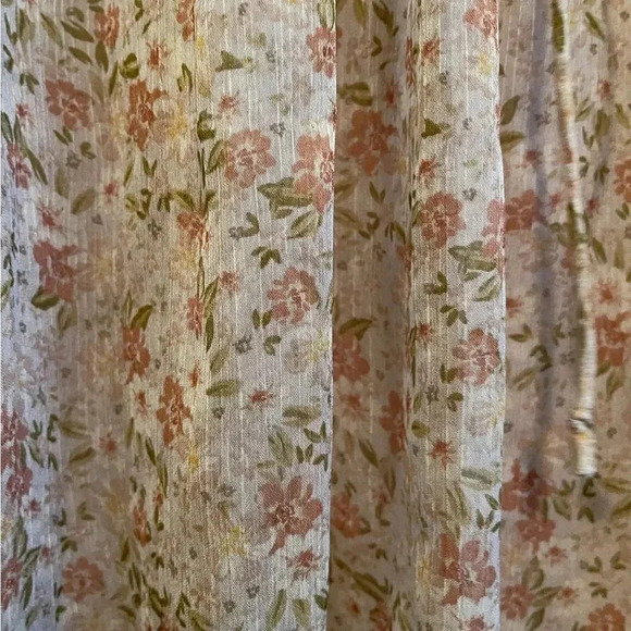 Floral floral BoHo blouse  - Picture 4 of 5